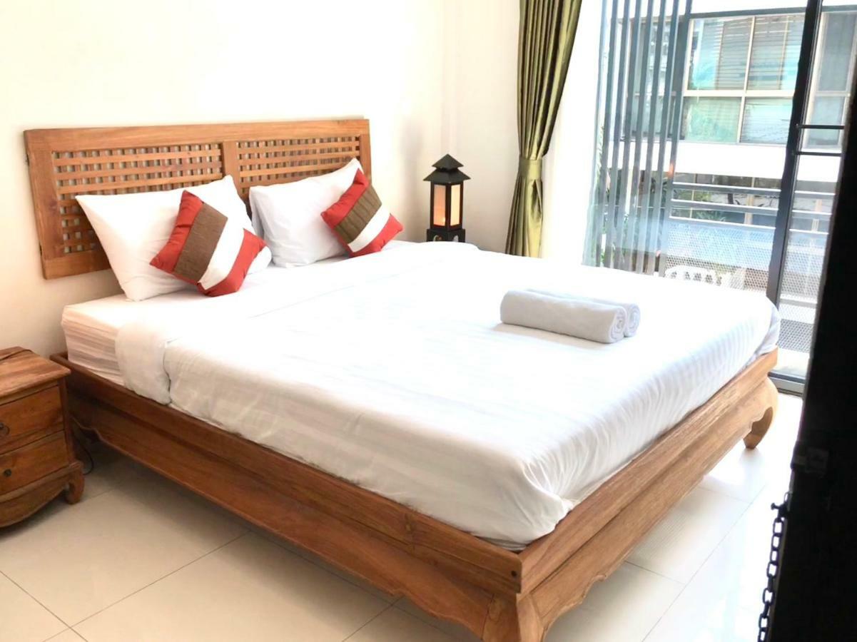 39 Living Apartment Bangkok Bagian luar foto