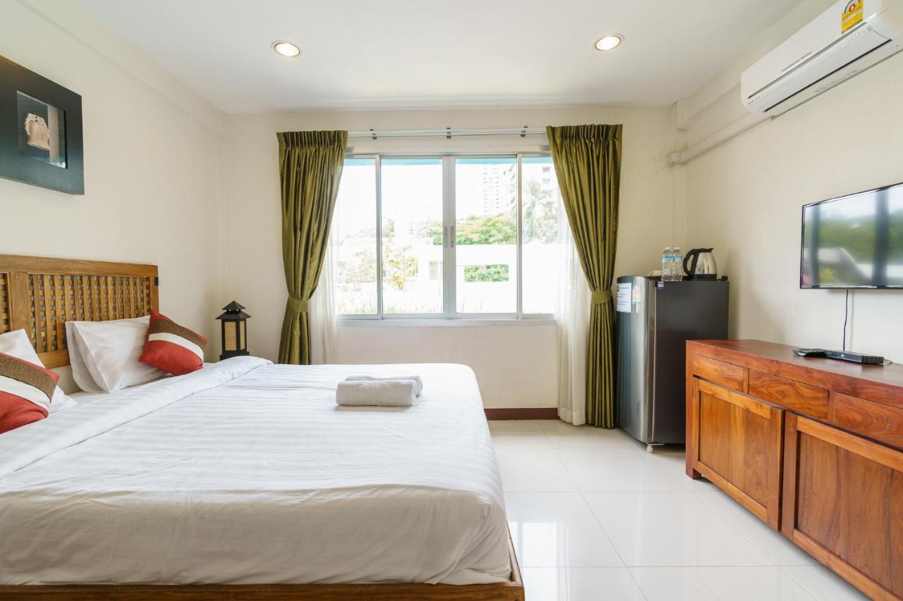 39 Living Apartment Bangkok Bagian luar foto